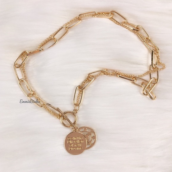 New Wanderlust ‘Go In The Direction of Your Dreams’ Coin Cutout Toggle Necklace - Picture 4 of 16